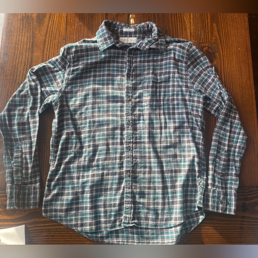 Hawker Rye Size Large green and black plaid long sleeve button down shirt